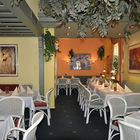 Hotel Restaurant "Athen" Munstermaifeld Екстер'єр фото