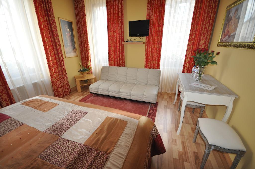Hotel Restaurant "Athen" Munstermaifeld Екстер'єр фото