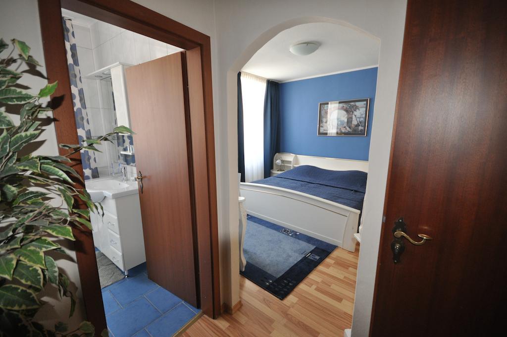 Hotel Restaurant "Athen" Munstermaifeld Екстер'єр фото