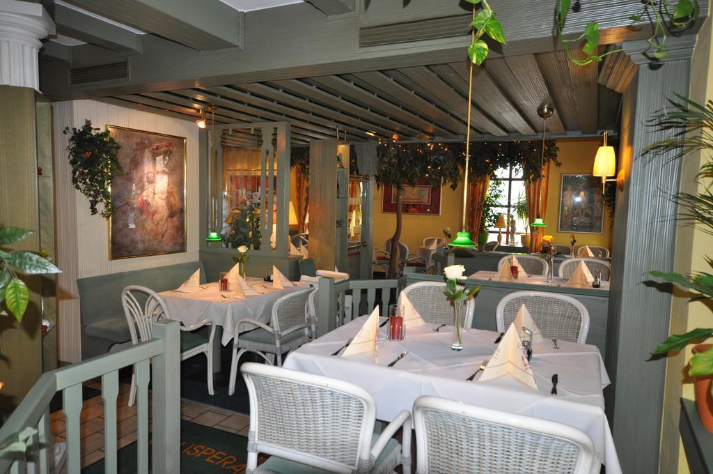 Hotel Restaurant "Athen" Munstermaifeld Екстер'єр фото
